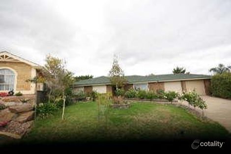 15 Tigress Dr, Hallett Cove, SA 5158