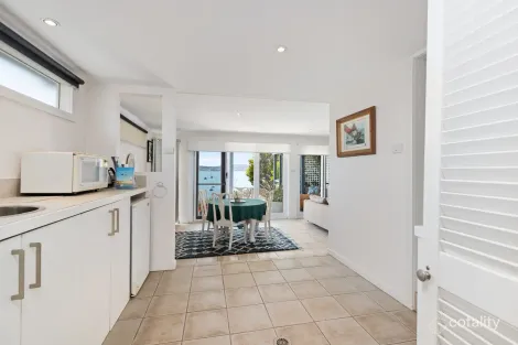 Property photo of 151 Marks Point Road Marks Point NSW 2280