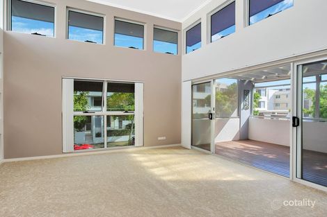 Property photo of 8 Moores Crescent Varsity Lakes QLD 4227