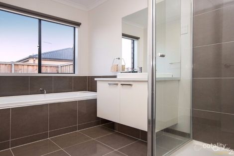 Property photo of 8 Egerton Street Officer VIC 3809