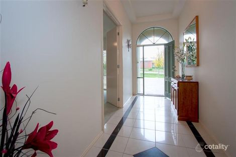 Property photo of 1 Old Winery Road Sunbury VIC 3429