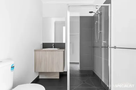 Property photo of 5 Dalston Path Wyndham Vale VIC 3024