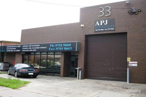 33 Dandenong St, Dandenong, VIC 3175