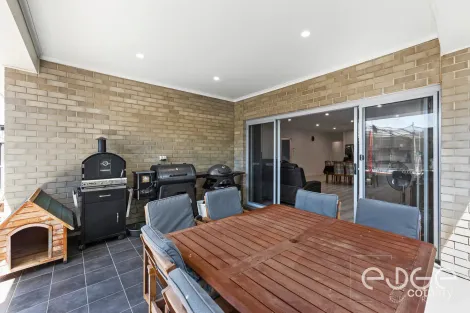 Property photo of 39 Tripodi Circuit Parafield Gardens SA 5107