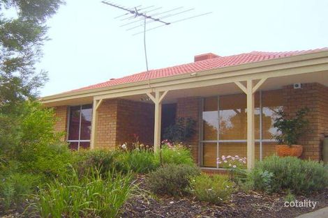 33 South Lake Dr, South Lake, WA 6164