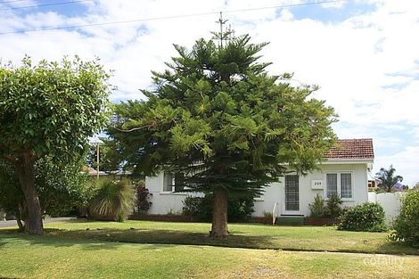 209 Lawrence St, Bedford, WA 6052