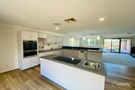 Property photo of 2 Lowry Place Woronora Heights NSW 2233