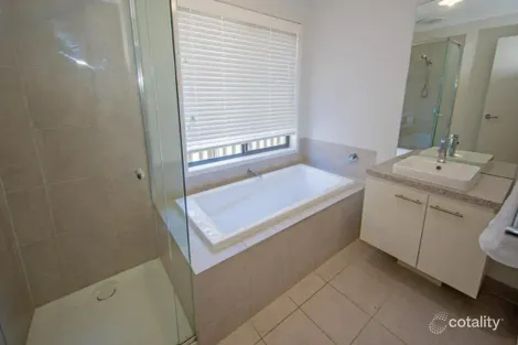 Property photo of 25 Willandra Boulevard Harkness VIC 3337