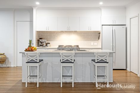 Property photo of 51 Lakeview Promenade Newport QLD 4020