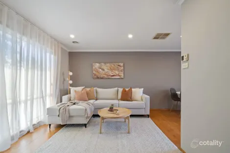 Property photo of 2/63 Fred Lane Crescent Gordon ACT 2906