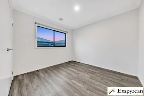 Property photo of 8 McKane Street Kalkallo VIC 3064