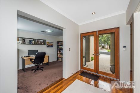 Property photo of 6 Northerly Drive Harrisdale WA 6112