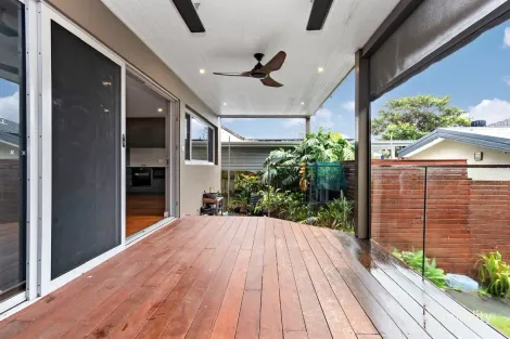 Property photo of 16 Parr Parade Narraweena NSW 2099