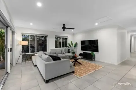 Property photo of 6 Premier Terrace Bridgeman Downs QLD 4035