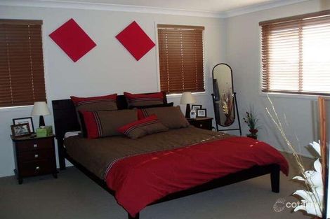 Property photo of 16 Waterside Drive Woongarrah NSW 2259