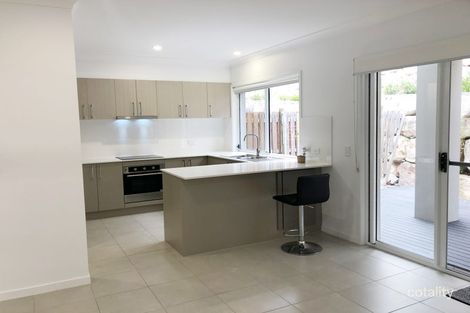 Property photo of 10/8 Riverstone Road Helensvale QLD 4212