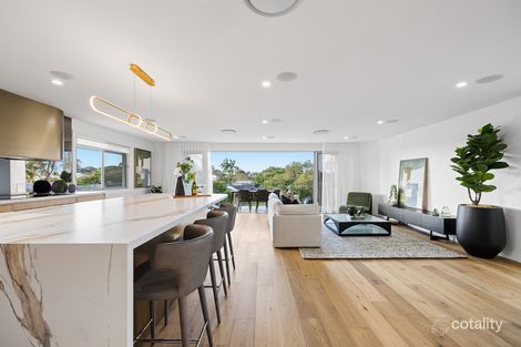 Property photo of 10 Dunkeith Avenue Benowa QLD 4217