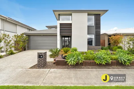 Property photo of 10 Observatory Street Clyde North VIC 3978