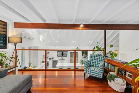 Property photo of 19 Crest Drive Currumbin QLD 4223