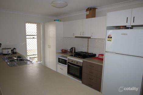 Property photo of 2 Suncrest Street Emerald QLD 4720