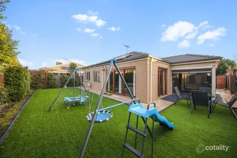 Property photo of 4 Uralla Street Manor Lakes VIC 3024