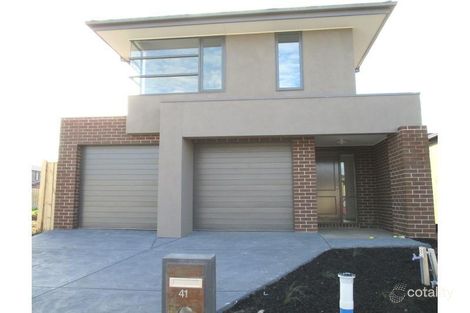 Property photo of 41 Serene Way Clyde North VIC 3978