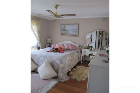Property photo of 14 Pemberton Drive Narre Warren VIC 3805