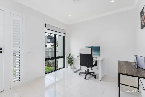 Property photo of 8 Annanvale Circuit Mount Annan NSW 2567