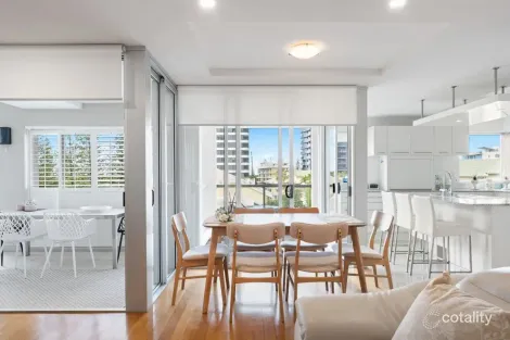 Property photo of 12/19 Mermaid Avenue Mermaid Beach QLD 4218