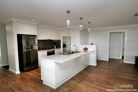 Property photo of 17 Cootamundra Boulevard Gobbagombalin NSW 2650