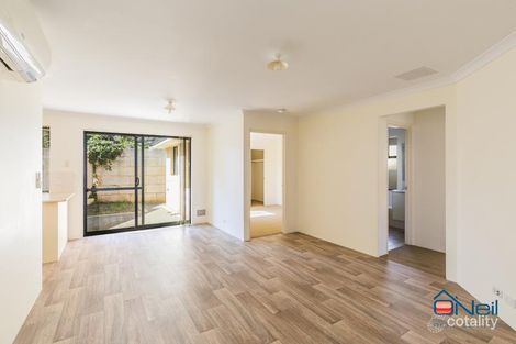 Property photo of 4/19 Robin Hood Avenue Armadale WA 6112