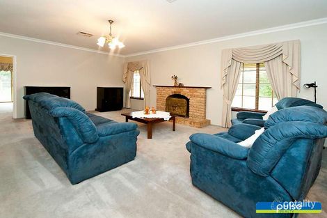 Property photo of 6 Wilga Court Banjup WA 6164