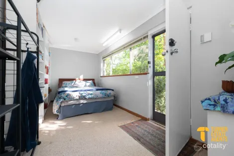 Property photo of 42 Albert Road Lesmurdie WA 6076