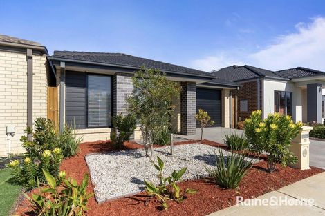 Property photo of 15 Mantello Drive Werribee VIC 3030
