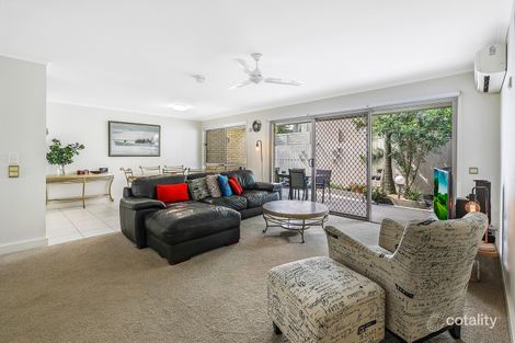 Property photo of 2/12 McWilliam Close Labrador QLD 4215