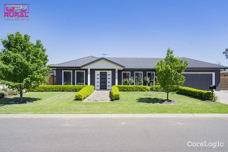 Property photo of 2 Ellendon Place Leeton NSW 2705