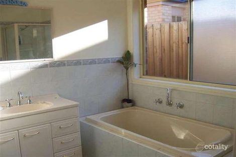 Property photo of 17 Malabar Street Roxburgh Park VIC 3064