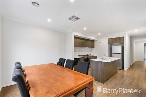 Property photo of 17 Akram Way Rockbank VIC 3335