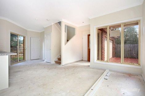 Property photo of 1 Parrs Road Croydon VIC 3136