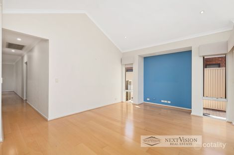 Property photo of 35 Coniston Bend Waikiki WA 6169