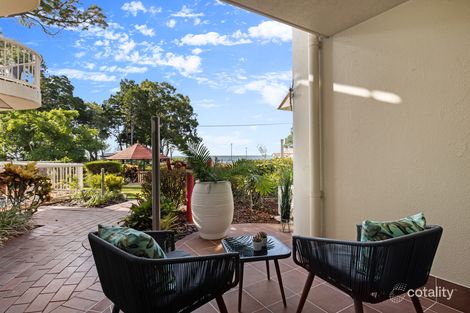2/451 Esplanade, Torquay, QLD 4655