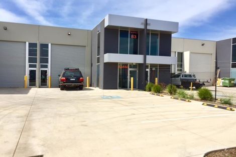 2/83 Riverside Ave, Werribee, VIC 3030