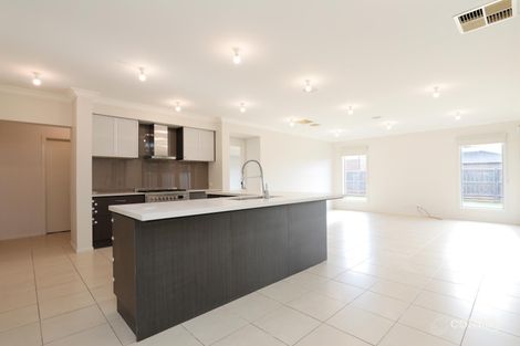 Property photo of 5 Mystic Grove Point Cook VIC 3030