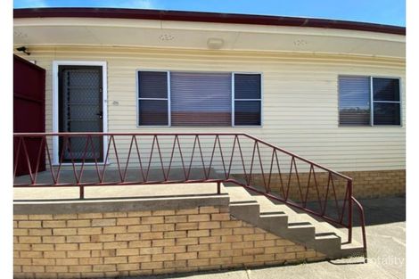 2/86 Denison St, West Tamworth, NSW 2340