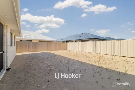 Property photo of 7 Ballas Approach Dalyellup WA 6230