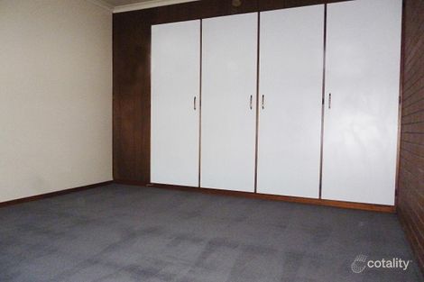 2/7 Woolway Ct, Delacombe, VIC 3356