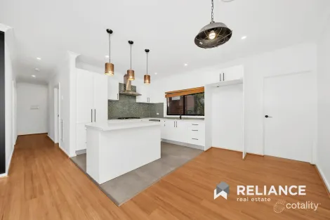Property photo of 2/14 Cobbler Street Werribee VIC 3030