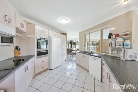 Property photo of 1 Belluna Crescent Gooburrum QLD 4670