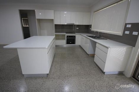 Property photo of 5 Fourth Avenue Llandilo NSW 2747