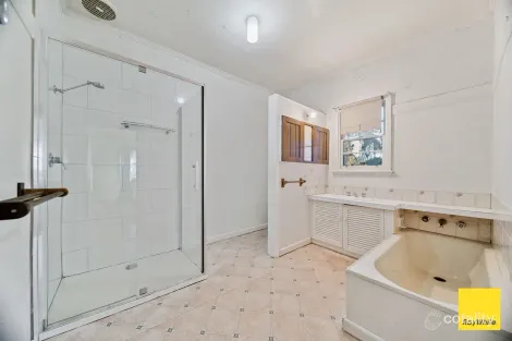 Property photo of 8 Ewing Avenue Flora Hill VIC 3550